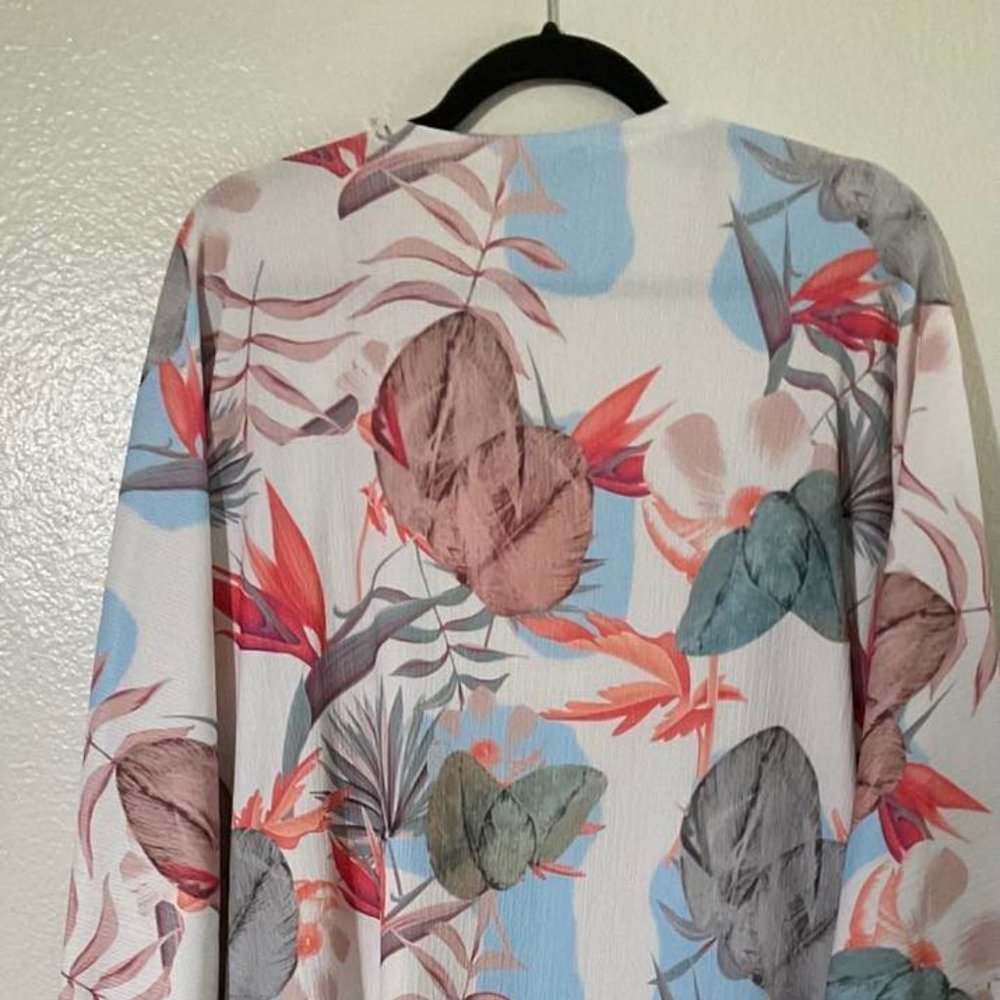 Robes - Picture 5 of 16